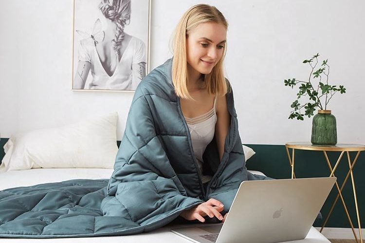 Build your own custom weighted blanket online (5)