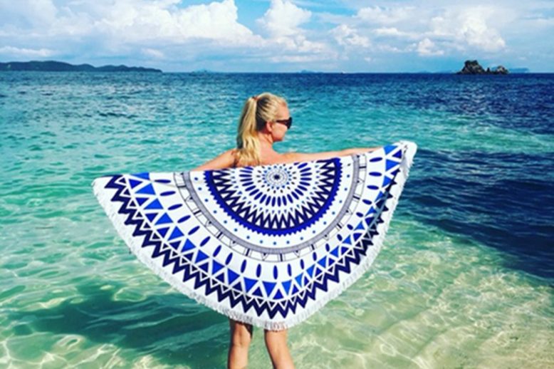 Customizable comfort personalized beach blankets (8)